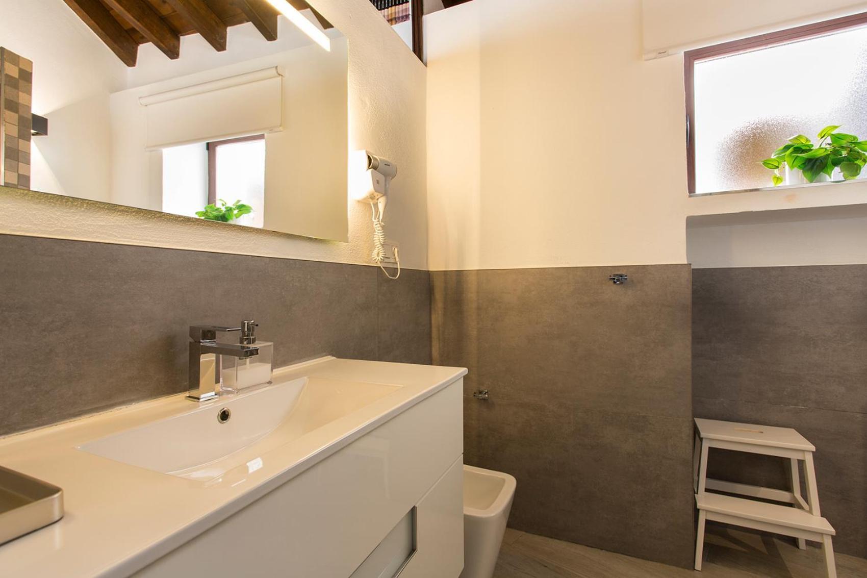 Apartamento Con Terraza Y Cochera Albaycin غرناطة المظهر الخارجي الصورة